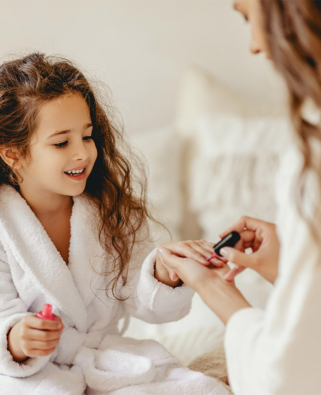 Super Nails And Spa in Miami, FL 33165 Kid 1